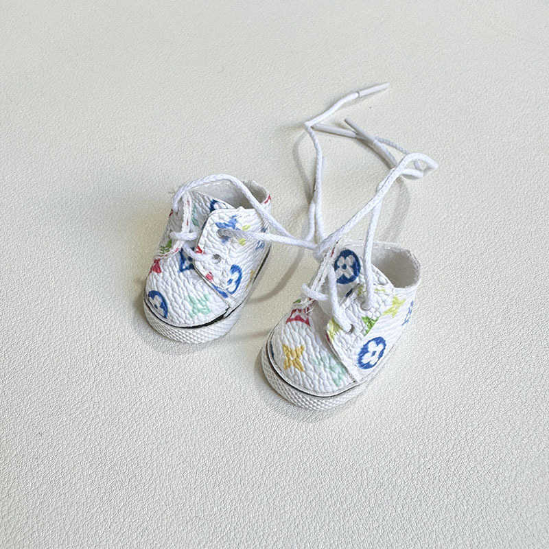 Doll Apparel Only clothes)) 17cm blind box canvas pendant childrens clothing hats shoes accessories dolls printed shoesY250307MIDM
