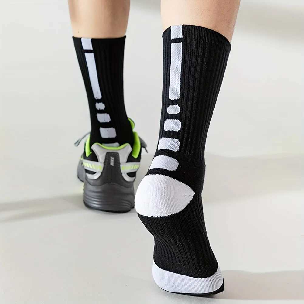 3Pairs Men Cotton Middle Tube Socks Soft Shock-Absorbing Breathable Sports Sock Comfortable High Quality Fashion Casual Male SoxT250307