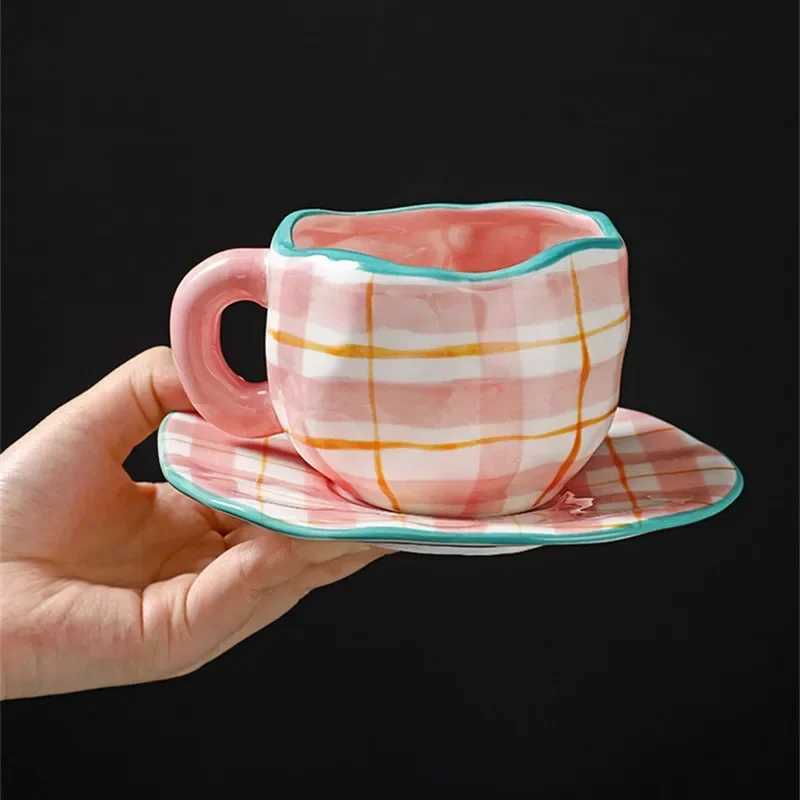Hand-painted Flower Ceramic Coffee Cup Off g With Saucer He Breakfast Milk Ju Tea Handle Cup Gift Microwave Safe H251215
