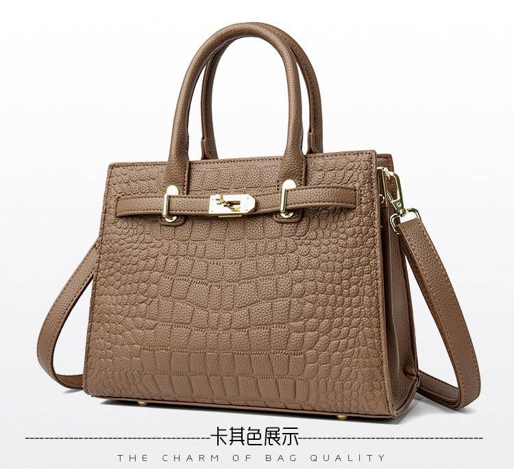 2025 New Crocodile Pattern Fashion Designer High Quality Women s Texture Large Capacity Handbag Stone Pattern Black Single Shoulder Handbag Crossbody 