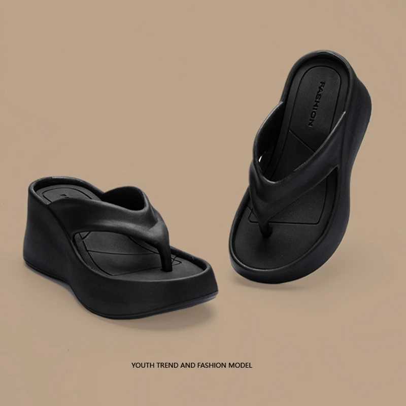 New Arrival Womens Wedge Flip Cover Summer Short and Fat Platform Beach Sandals Womens Thick Bottom High Heels Eva Slide T250307