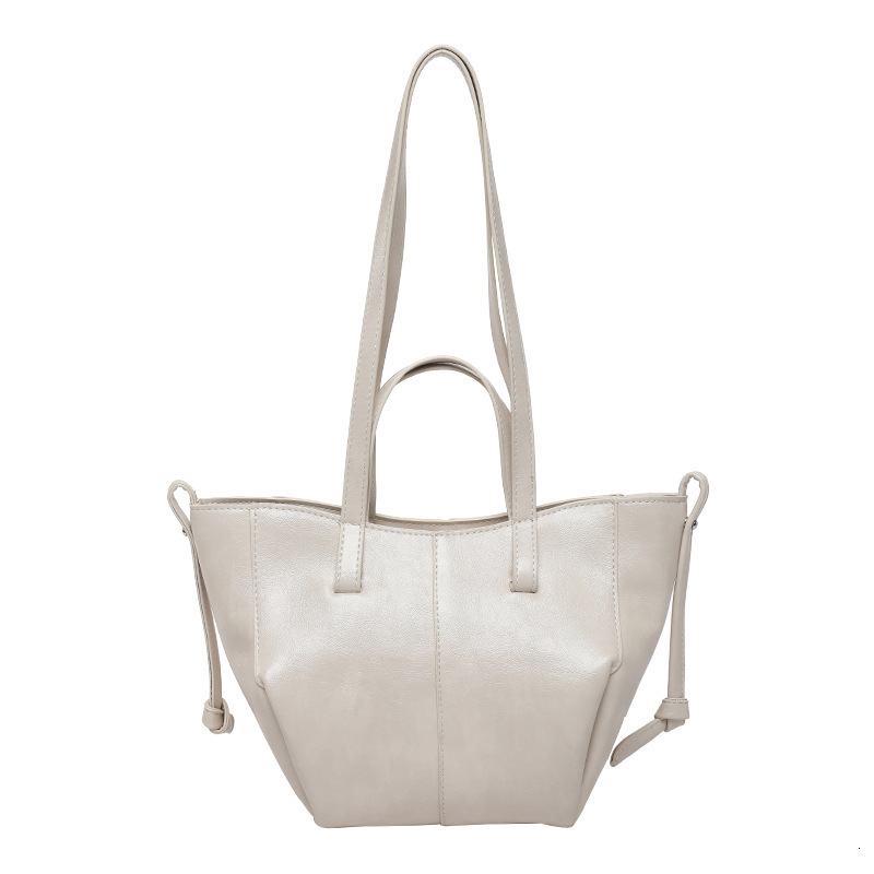 Large Capacity Handbag 2025 New High Texture Fashion Designer Women s High Quality Simple Leisure Wallet Handheld Bag Single Shoulder Crossbody Bag