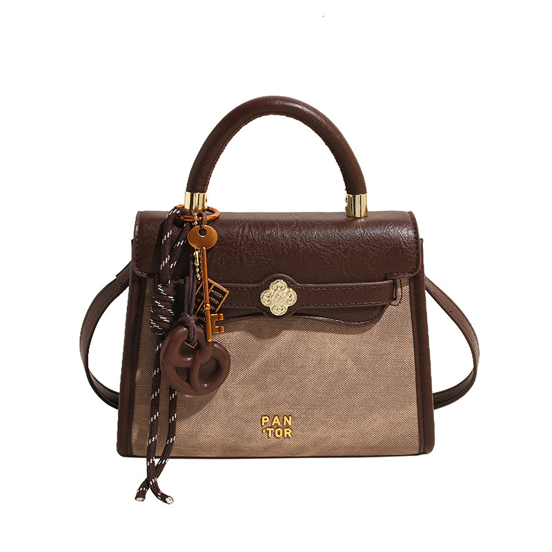 Small Niche Color Blocking Fashion Personality Designer New Women s 2025S Light Luxury Handheld Saddle Bag Single Shoulder Crossbody Bag Large Capacit