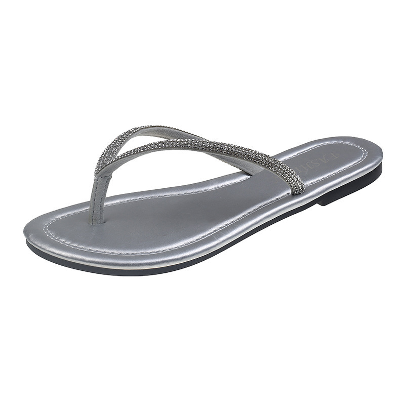 Women Summer Flip Flops 2025 New Fashion Designer New Trend Plus Size Flat Bottom Free Shipping Clip Toe Designer Sandals Beach Sandals Comfortable Sl