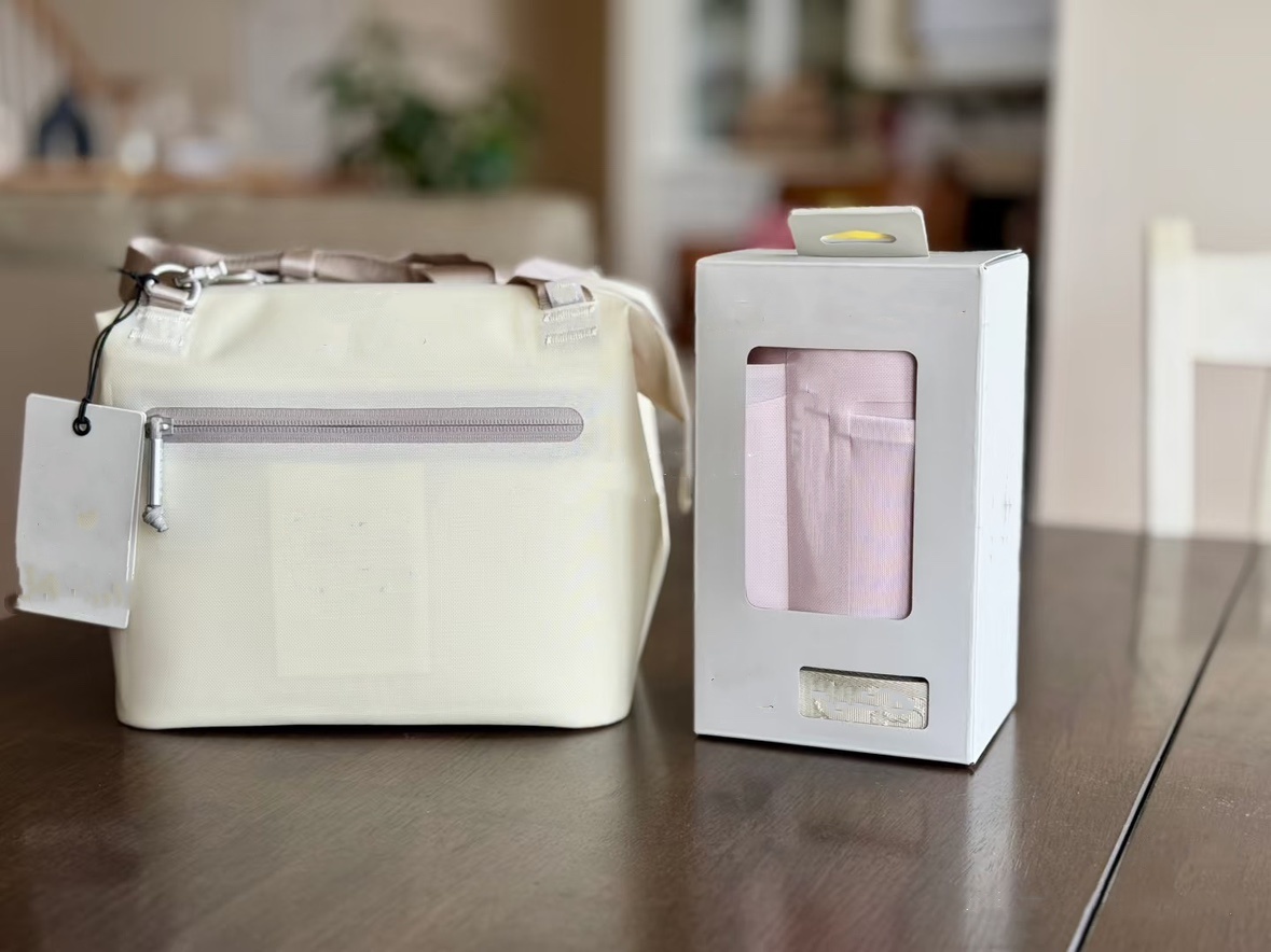 In Hand All Day Julienne Mini Soft Lunch Bag Box Recycled Polyester 12-Hour Coog Travel Cooler Bags Light Pink Black