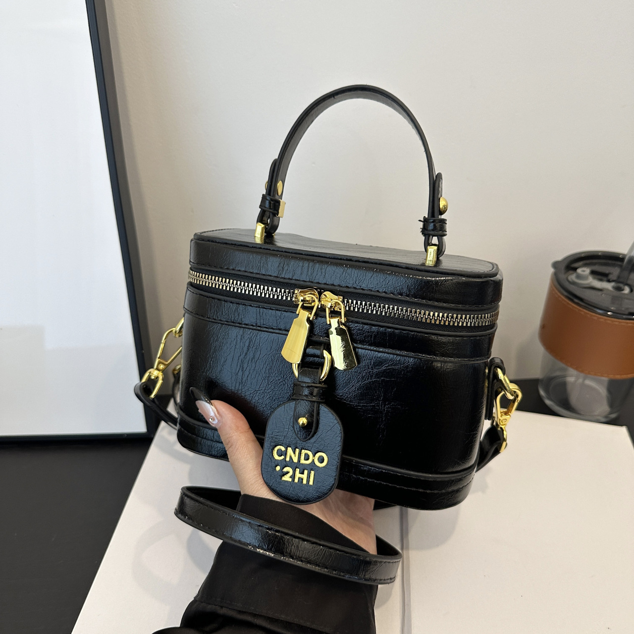 Elegant High end Women s Portable Bucket Bag 2025 New Designer Fashionable Women s Bag Multifunctional Handbag Shoulder Crossbody Bag