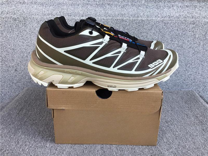 Fashion trend hollow breathable sports shoes comfortable wear-resistant couple running shoes lightweight sports shoes