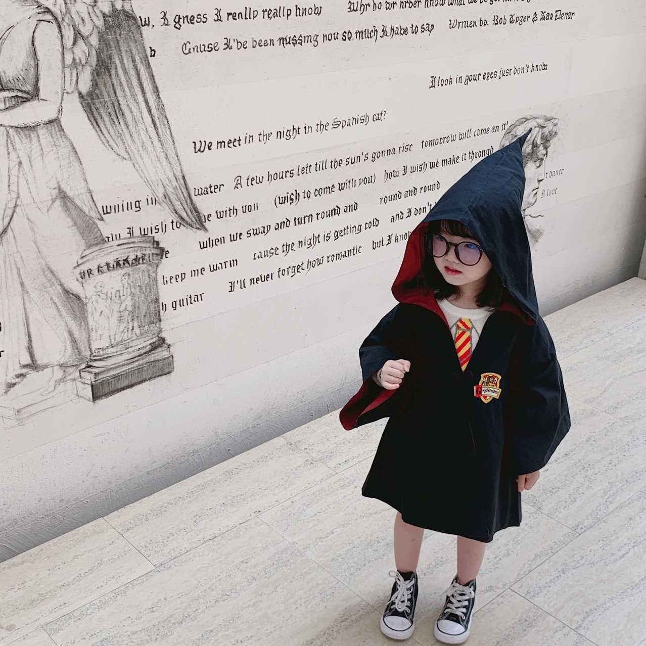 Girl's Dresses Halloween childrens childrens cosplay costume Woghorz magic robe unisex sweater Y250307ARCE