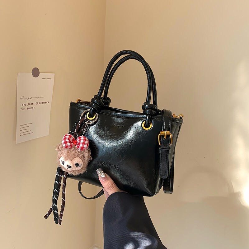 2025 New Oil Wax High Quality Leather Fashion Designer Trendy Women's Multi Functional Small Square Large Capacity Lightweight Handheld Bag Walle