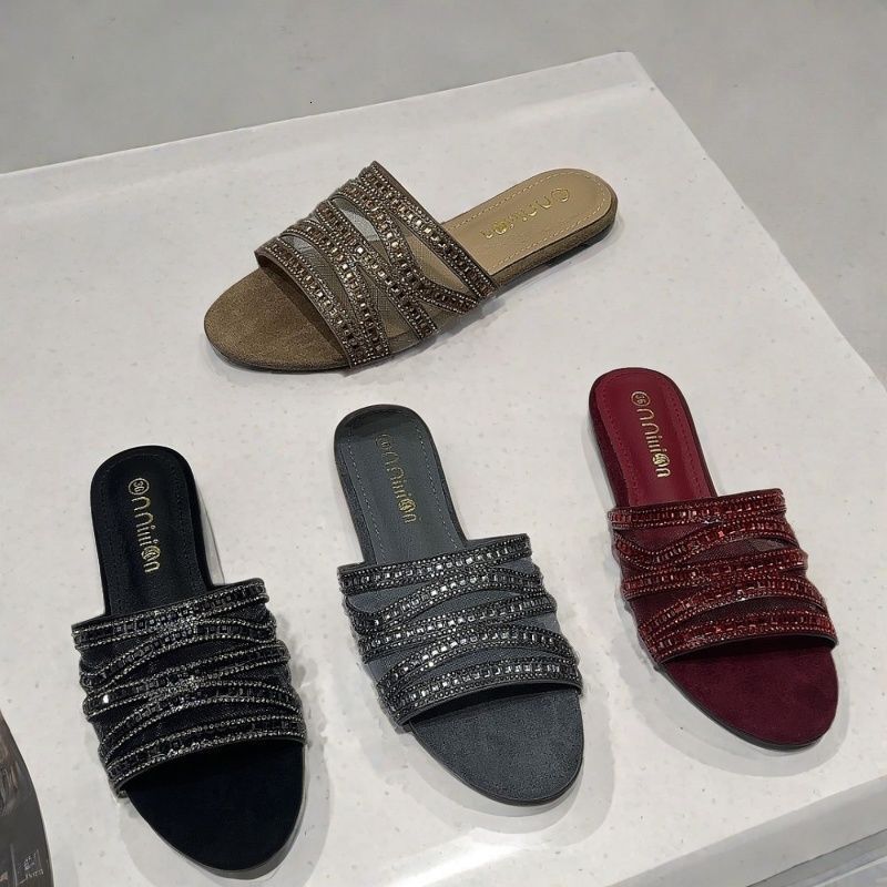 2025 Summer New One-piece Sandals For Women Outdoor Designer Sandals Wear, Suede And Rhinestone High End Fashion Free Shipping Designer Women S Slippe