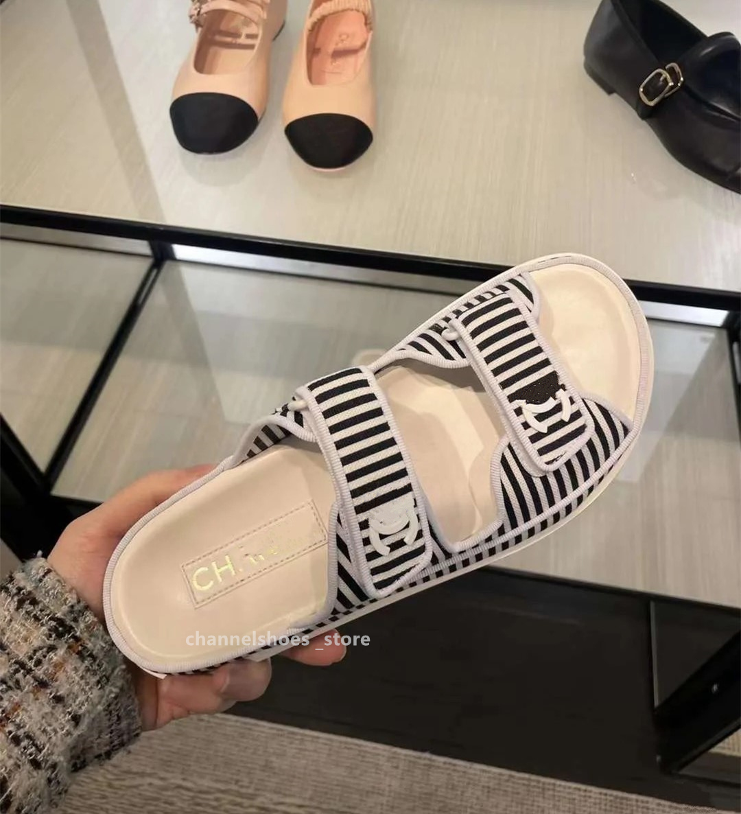 Paris 2025 Luxury designer Women's Patch Sandals Summer Shoes Beach holiday Outside slipper Soft Thick Sole Non-slip slide ff sandal mius pink