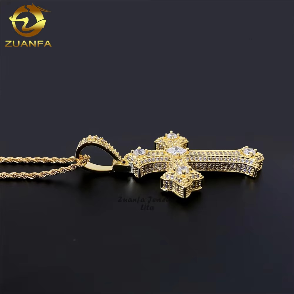 High Quality Hot Sale Hip Hop 925 Sterling Silver Iced Out Charms Moissanite Diamond Cross Pendant for Men