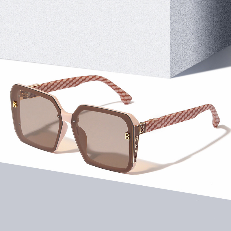 Letter B Retro Large Frame designer Sunglasses Female Lady Street Photography Square Sunglasses for women Sunglasses UV400 Adumbral All match Goggle