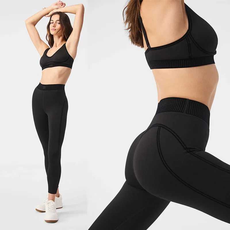 Outfit 2025 Goddess Yoga Womens Set Waist 7/8 Line Up Legging Slimming Tight Pants Smooth and Comfortable Sports Set Bra with Padding S2538