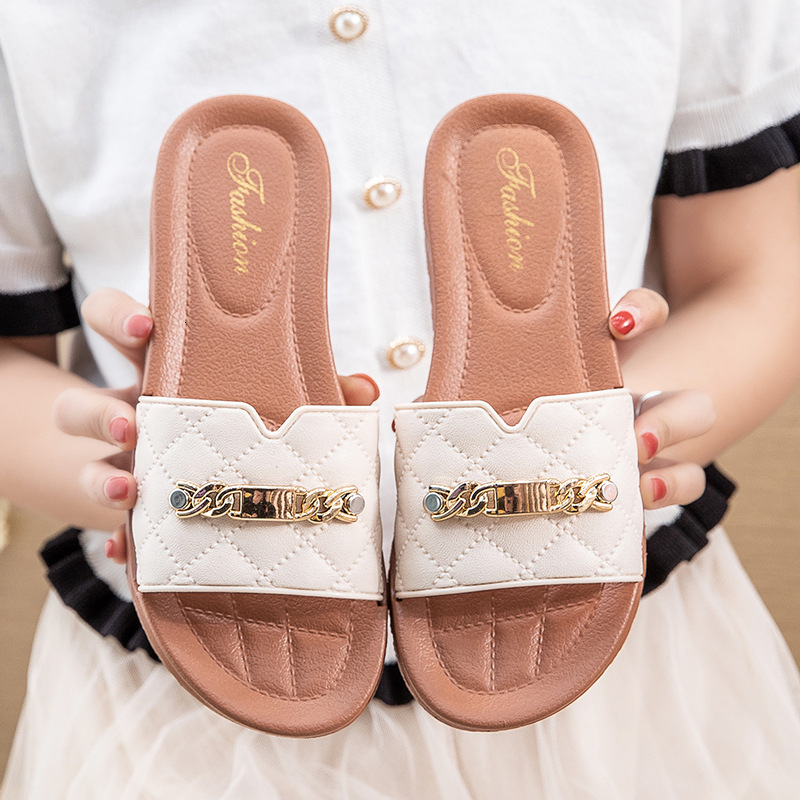 2025 Summer Designer Sandals Fashion Designer Free Shipping Soft Thick Bottom Flip Flops Anti Slip Multi Functional Outdoor Beach Wear One Piece Slipp
