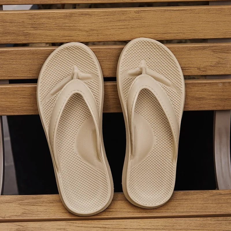 Summer Cool Womens Flip Flops Super Lightweight Outdoor Soft-soled Non-slip Casual Womens slippers Couple EVA Flat Sandals 250305