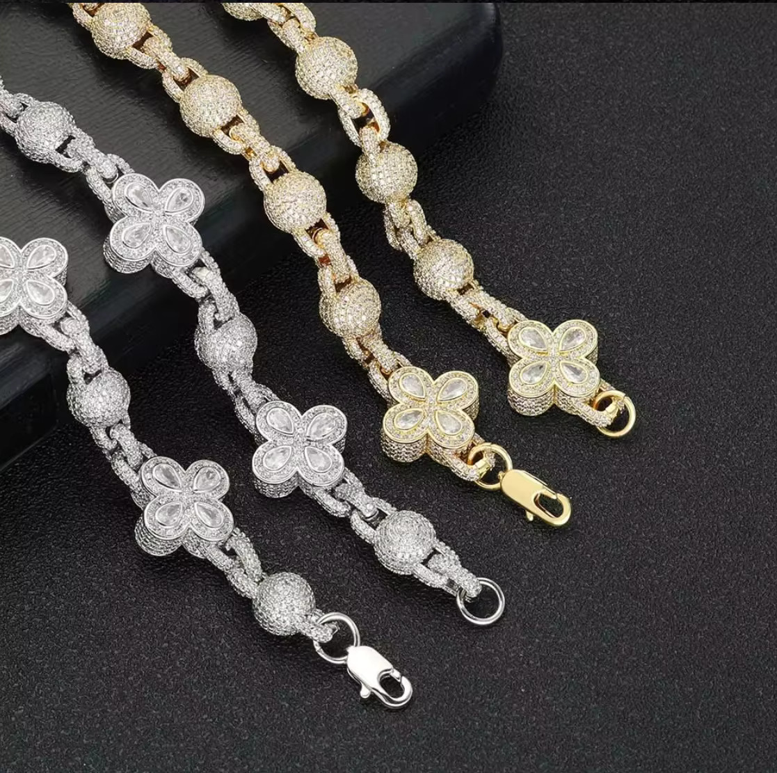Wholesale Fashion Hip Hop New Four Leaf Clover Round Ball Bead Jewelry Necklace Moissanite Cuban Link Chain for Men/Women