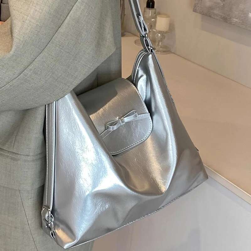 New Retro Red Bow Designer Women s Backpack Trendy trend Large leisure Capacity Commuter Handbag Women s Travel Single Shoulder Cross body Multi funct