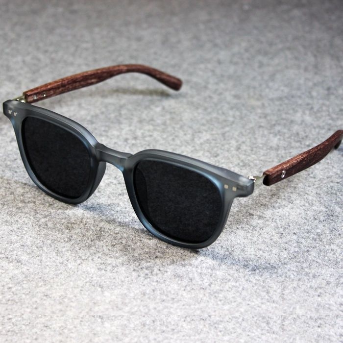 Wood grain leg rice nail sunglasses for women Europe and the United States ins wind sun glasses for men sunscreen UV sunglasses 2025