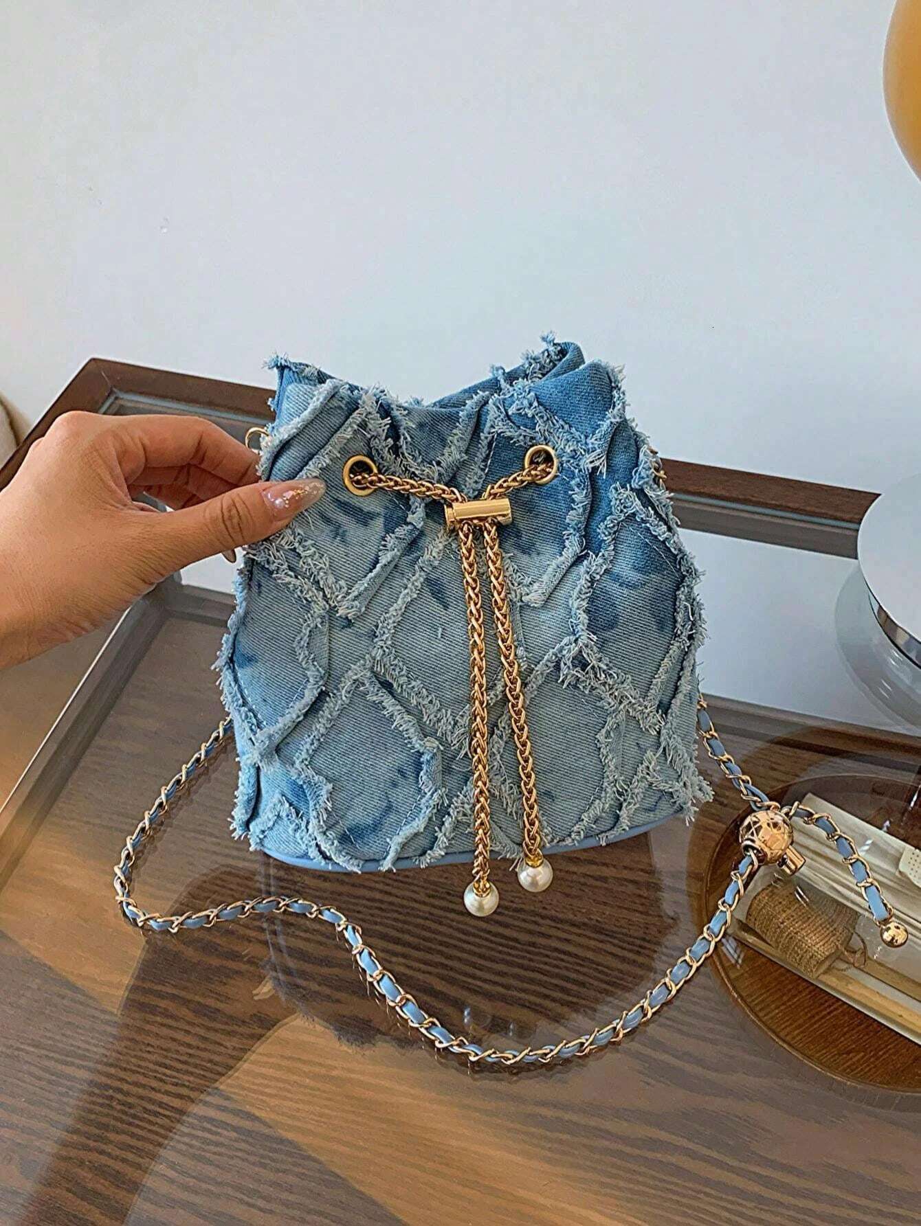 Fashion Solid Color Plaid Vintage Denim Crossbody Bag Pull Rope Open And Close, Suitable For Women's Daily Travel-Ll