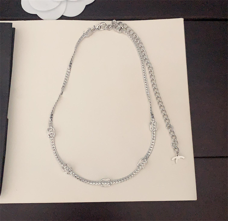 Designer Women Pendant Necklaces Luxury Heart Shape Pearl Choker Gold Necklace Letter ccity Classic wedding jewelry Butterfly Flowers ghjk564