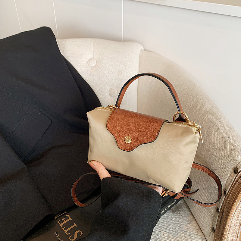 Lightweight simple Oxford cloth shoulder women 2024 new texture niche hot design patchwork crossbody bag