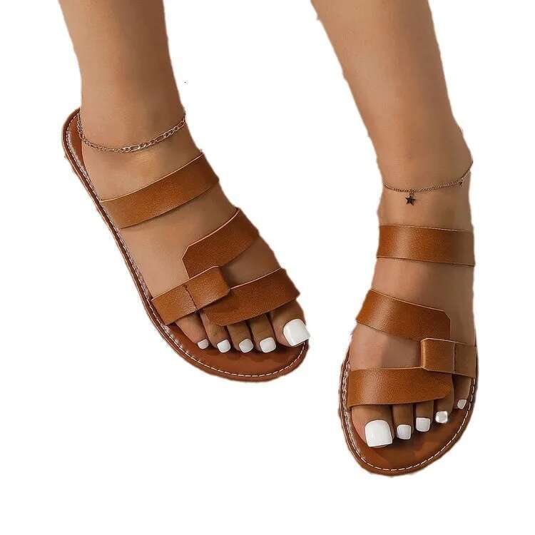 2025 Summer Women S Sandals Designer Sandals Solid Color Lightweight Smooth Walking Flip Flops Fashion Free Shipping New Comfortable Beach Slippers