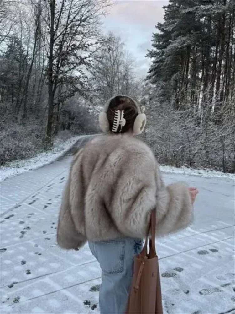 Fashion Fluffy Faux Fur Coat For Women Winter Elegant Loose Long Sleeve Jacket Female Thick Lady High Street Outerwear