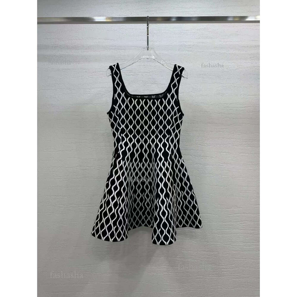 10061 XL 2024 Runway Dress Spring Summer Dress Crew Neck Red Brand Same Style Womens Dress Fashion High Quality Weilan