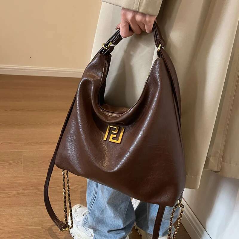 Women trend s Large Capacity Bag Designer leisure Women s Handbag New PU Multi functional Chain sequin Shoulder Bag Trendy Bag