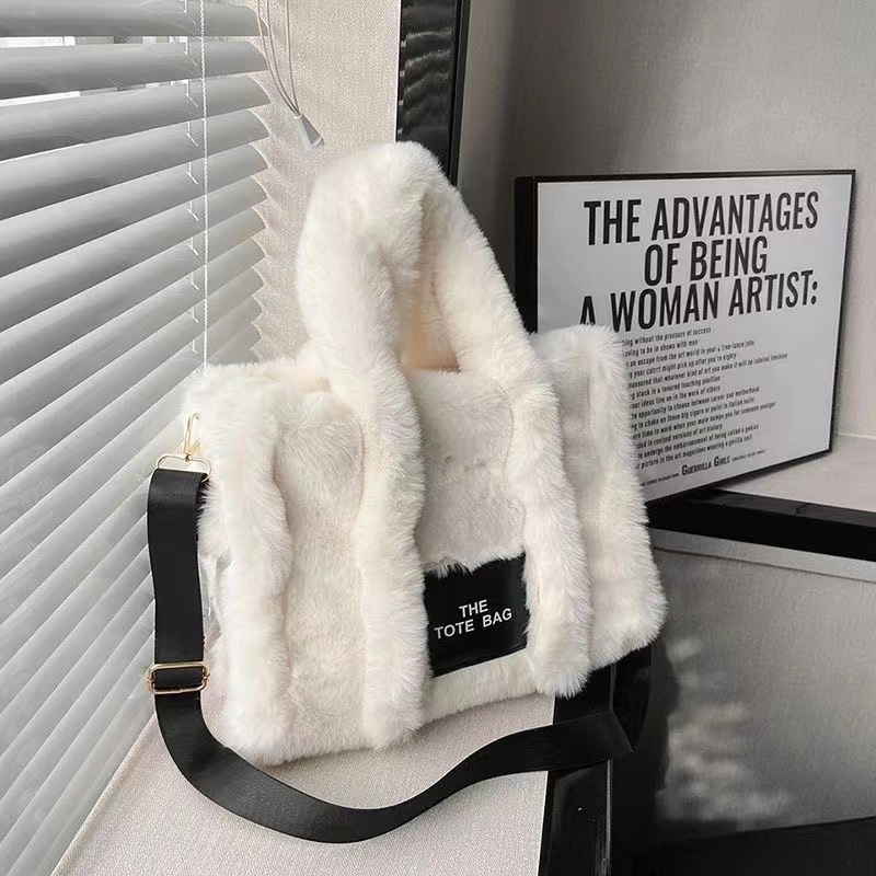 Fashion simple large capacity Black label NEW hot Tote women's hand crossbody single shoulder plush bag