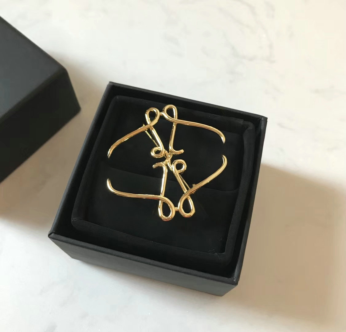 Simple Letter Pins Brooches Designer Jewelry For Women Gold Brooch Mens Classic Brand Breastpin Scarf Suit Party Dress Ornament