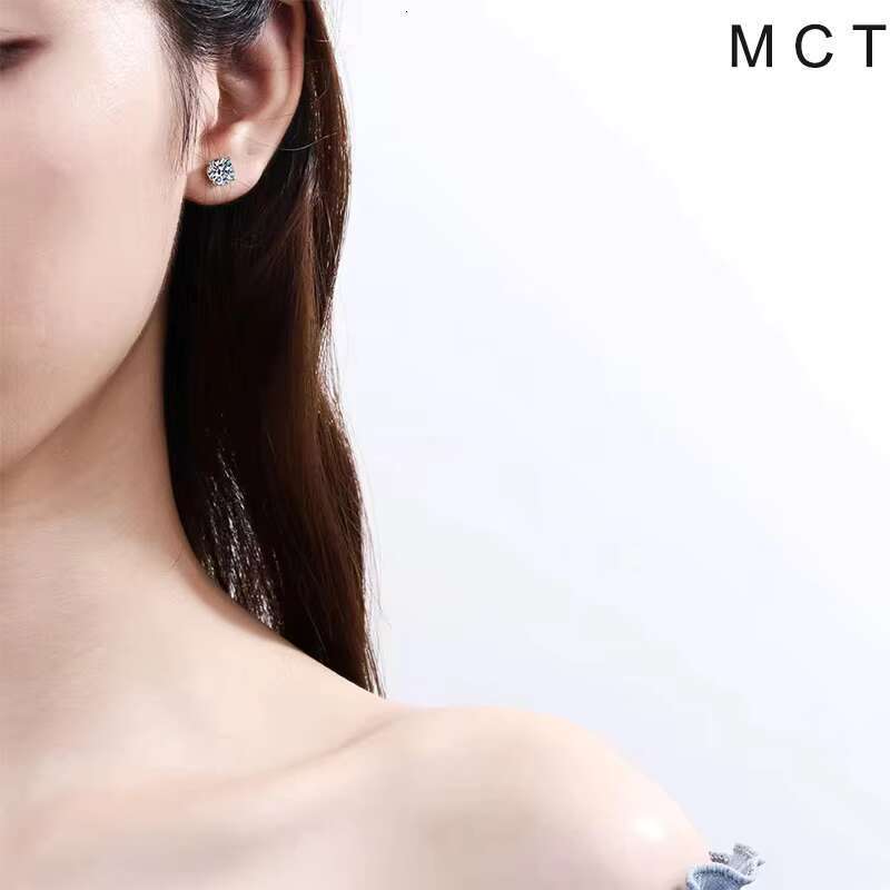 MCT Wholesale High Quality Classic S 4-prong Moissanite Dia Studs Women's Earrings Jewelry