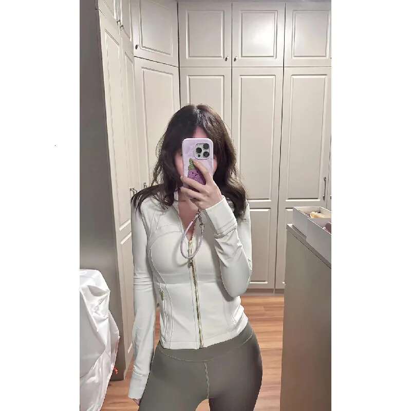 Women Define Hip Length Running Jacket Buttery-Soft Weightless Four-Way Stretch Sportswear Slim Fit Yoga Athletic