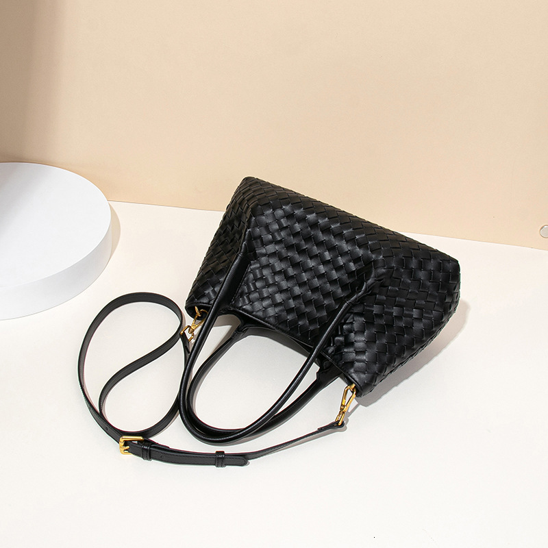 Bag For Women 2025 New Handmade Black Woven High-End Commuting, Large Capacity Mother And Child Bucket Bag, Tote Bag