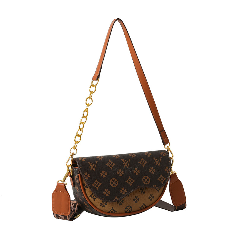 Women Light senior texture saddle women's hot new fashion all match semi-round casual niche female bag 2023