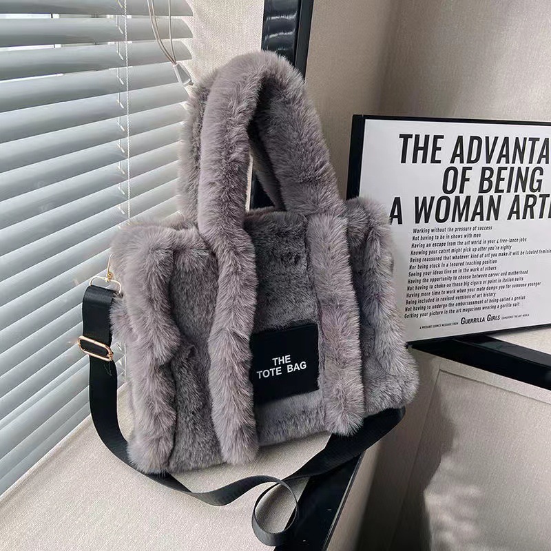 Fashion simple large capacity Black label NEW hot Tote women's hand crossbody single shoulder plush bag