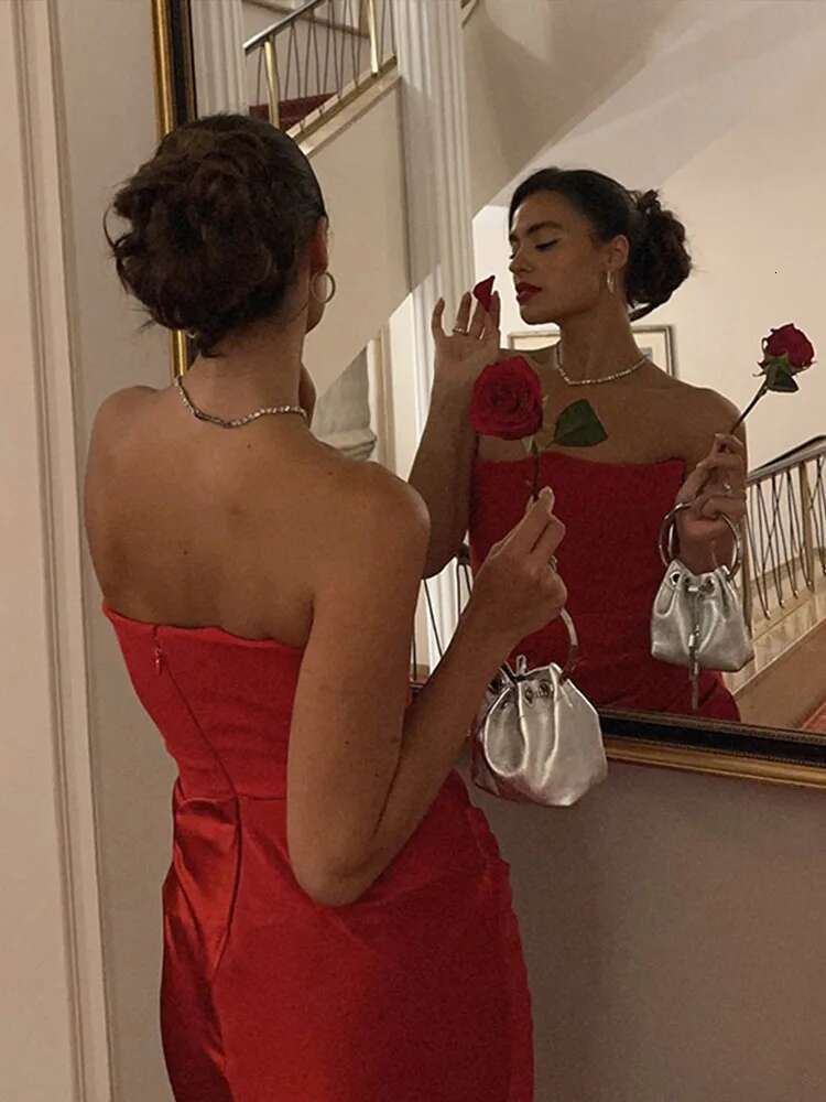 Sexy Long Dress Women Elegant Off-Shoulder Strapless Hip Package Female Vestidos Vintage Slim Fit Ladies Evening New Year Gown
