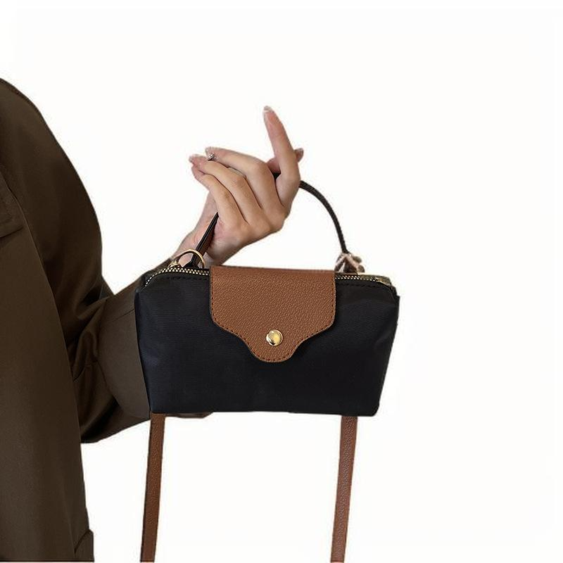 Lightweight simple Oxford cloth shoulder women 2024 new texture niche hot design patchwork crossbody bag