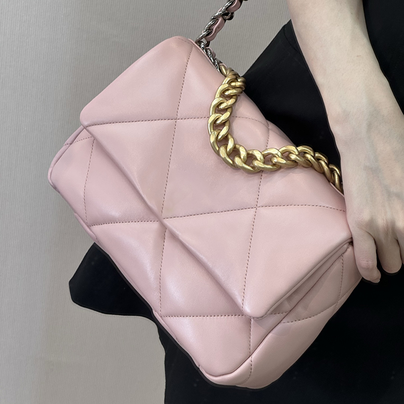 Designer Lambskin Flap Bag - Luxury Women's Shoulder Handbag Crossbody Bag 26cm With Box C008