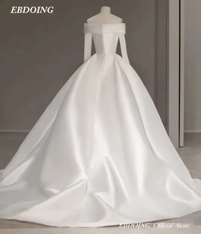 Newest Satin Mermaid Wedding Dress for Bride Boat Neck Neckline Long Sleeves Made to Order More Sizes Bridal Dresses