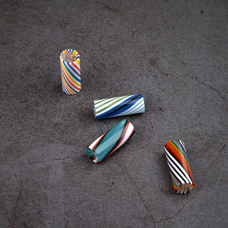 Colored Glass Filter Tips Round Mouth For Dry Herb Tobacco Cigarette Rolling Paper 7 Spiral Holes Blunt Rolling Tips 8mmOD 10mmOD 12mmOD 30mm Height