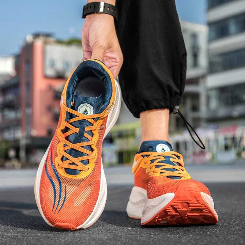 Upercritical E-TPU Mens Running for hot Wen Light Soft Cfy Sports Jogging Outdoor Cushioning Sneakers Men Training Shoes Z250310