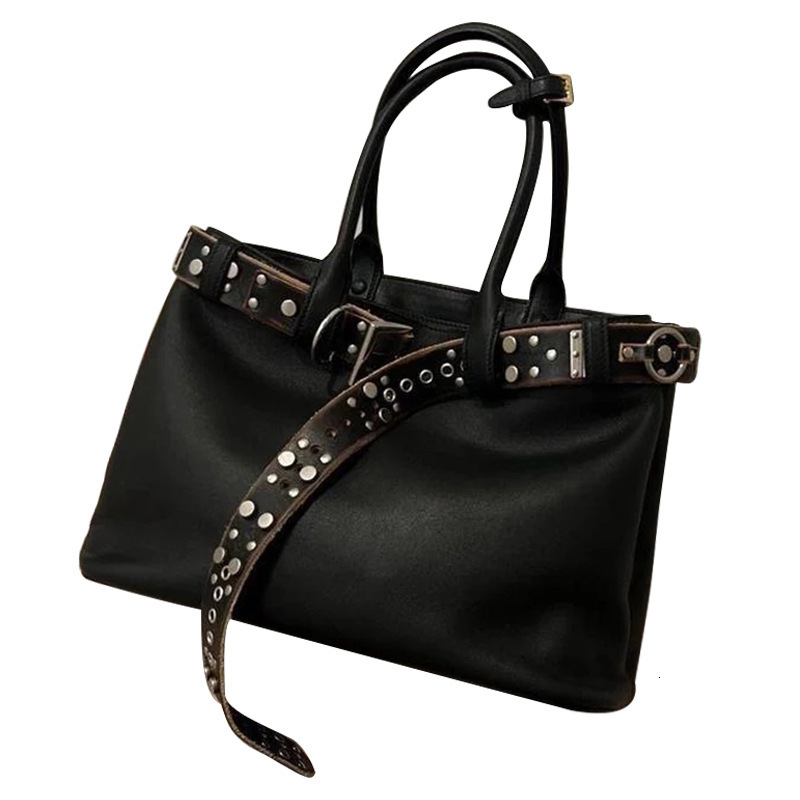 Instagram Influencer's Casual Vintage Rivet Belt Hand-Held Tote Bag, Large Capacity Women's Commuting Bag