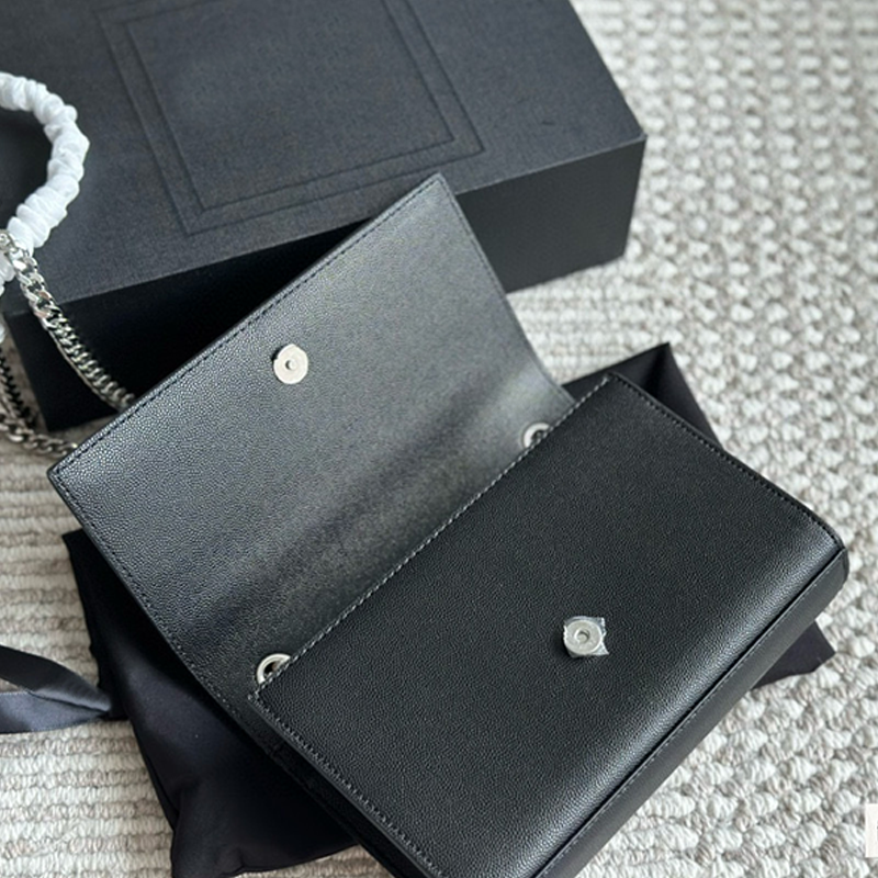 Retro flip-top envelope fashion chain commuter classic fringed small square designer ladies' shoulder high-end handbag crossbody bag