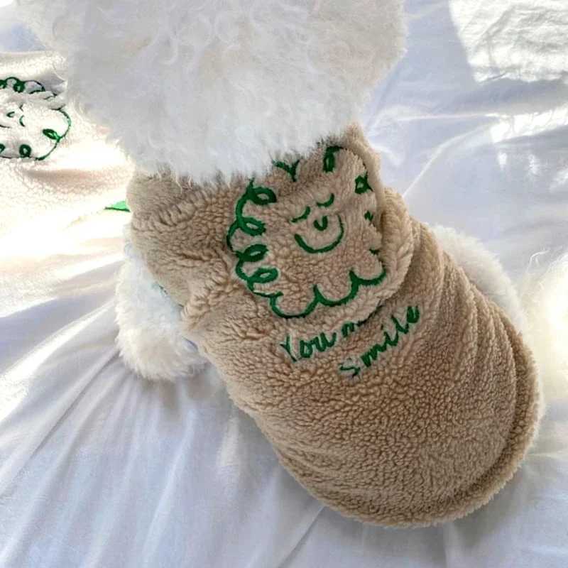 White Smiling Dog Clothing Autumn and Winter Clothing Warm Pet Vest Dog Open Shirt Fashion Cotton Soft Pet Cloth