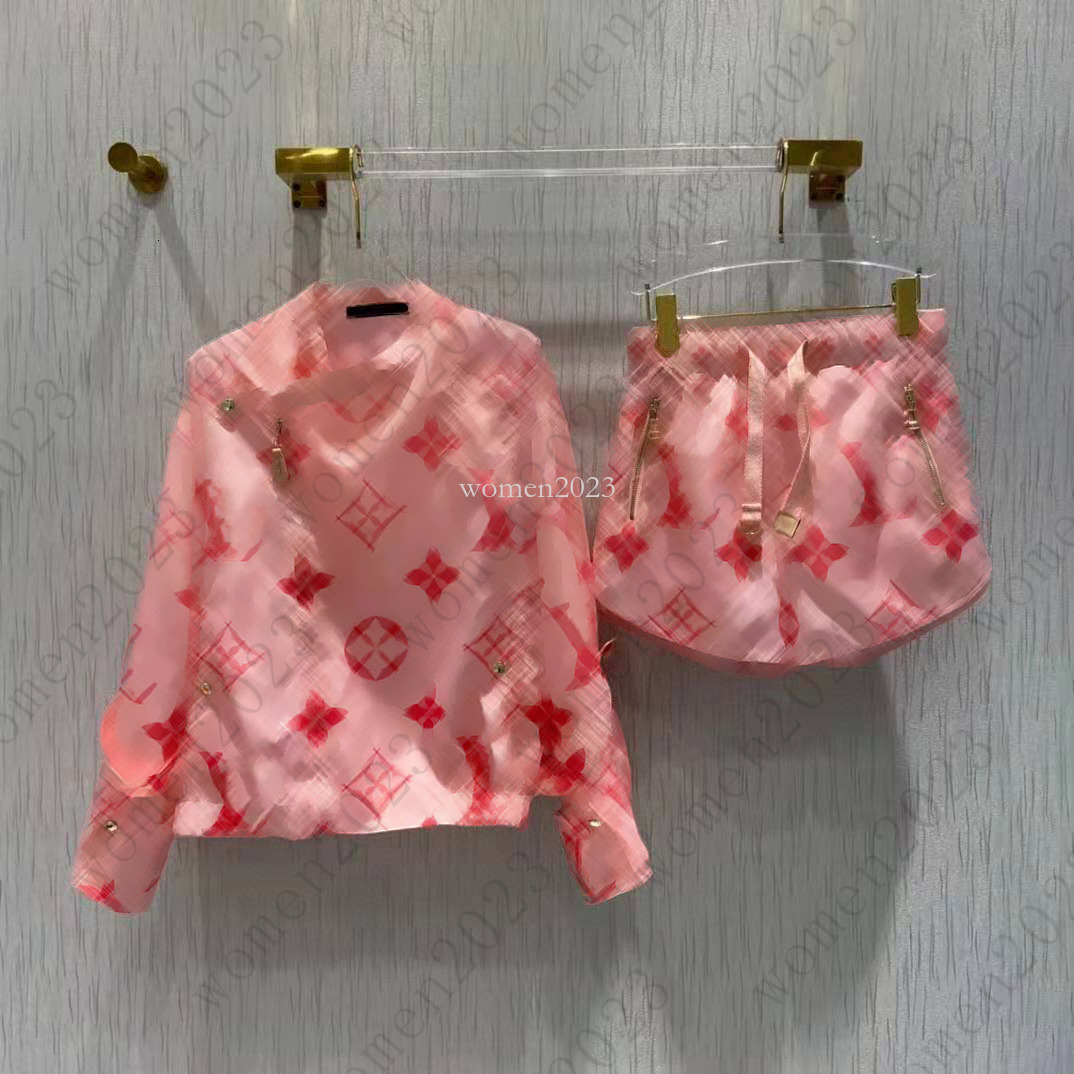 Women tracksuit pants set Brand Sunscreen jacket two-piece Designer hot pant fashion logo coat vacation casual suit shorts 2pcs Mar 08