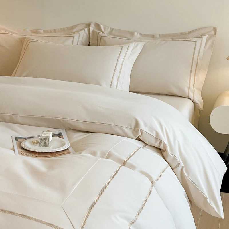 Luxury Embroidery Solid Color Hotel Style Bedding Set 100% Cotton Brushed Duvet Cover Set Bed Sheet Fitted Sheet case 4PcsC250310