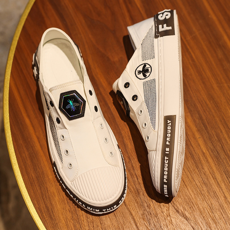 2025 Summer New Men S Casual Canvas Board Fashion Designer Light Luxury Shoes Multi Functional Pedal Little Honey White Outdoor Free Shipping Non Spor