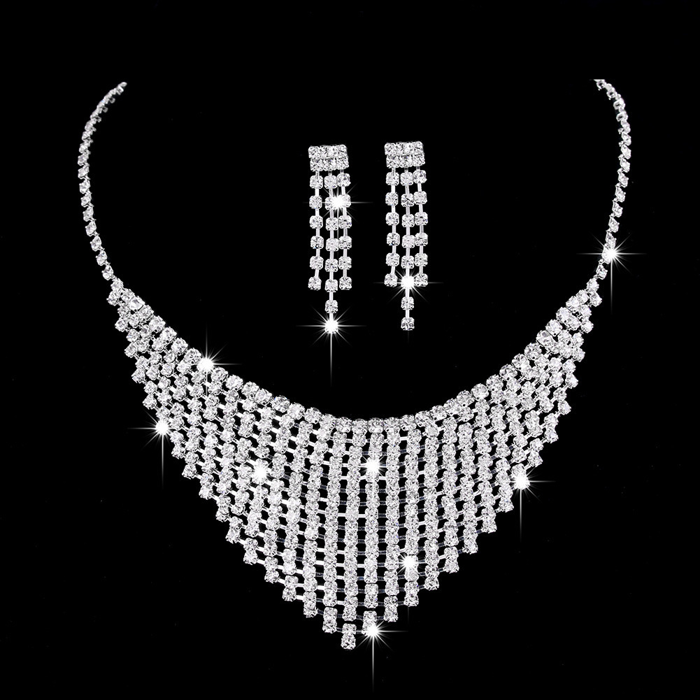 Sparkling 4-piece bridal zirconia complete jewelry set suitable for womens parties ious Dubai Nigeria wedding bridesmaid accessories 240906